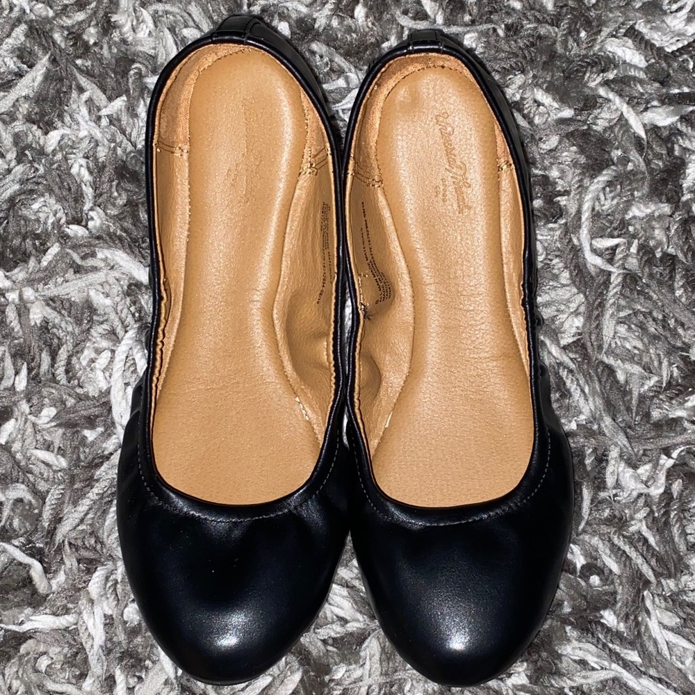 *2 for $10* Black Flats